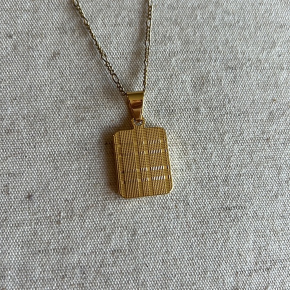 Gold Square “R” Initial Necklace - Picture 3 of 4